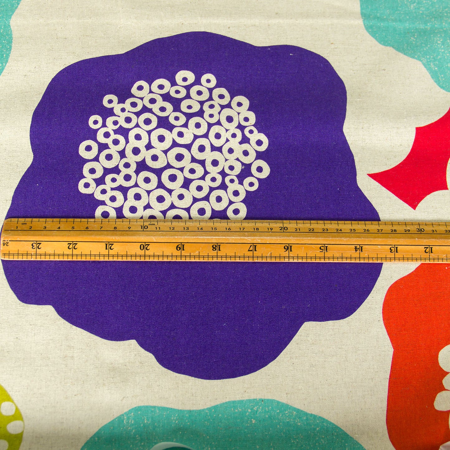 Tecido de lona de algodão e linho Echino, da Etsuko Furuya, estampado Cloud Flower, cores naturais/multicoloridas, vendido ao metro.