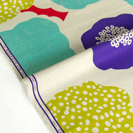 Toile de coton et lin Echino par Etsuko Furuya, motif fleurs de nuage, naturel/multicolore, au mètre