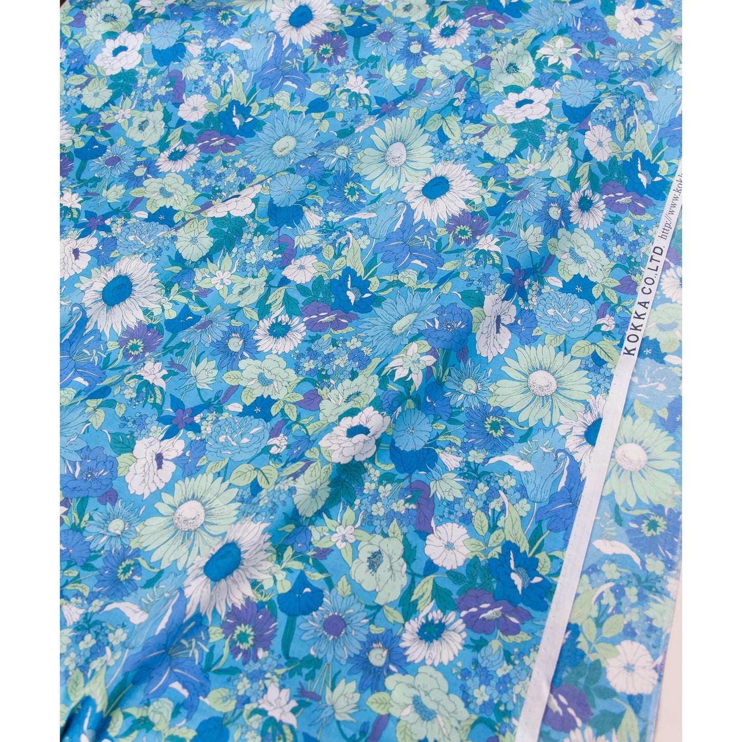 Cotton Lawn Lightweight Fabric Summer Garden Floral D by the Yard
