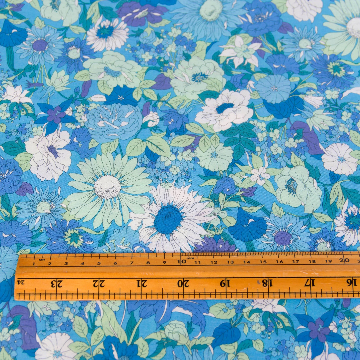 Cotton Lawn Lightweight Fabric Summer Garden Floral D by the Yard