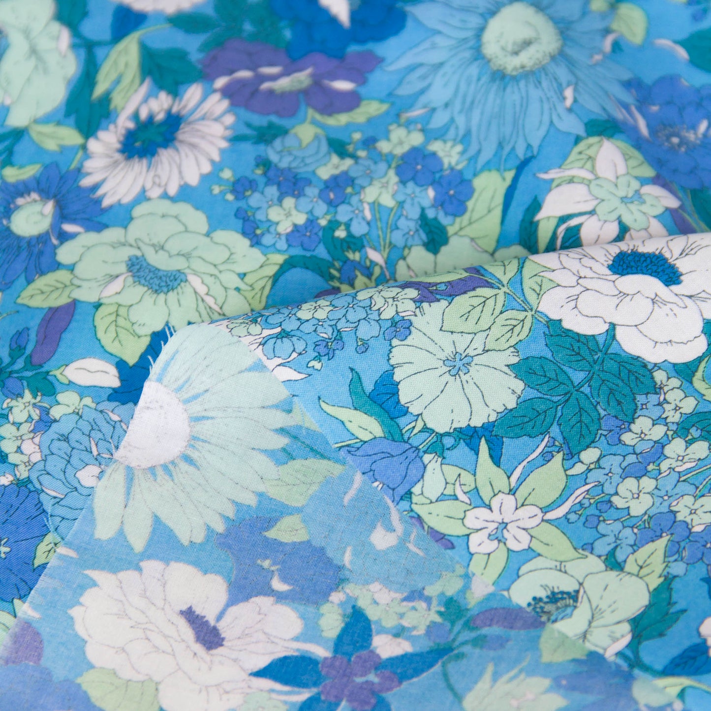 Cotton Lawn Lightweight Fabric Summer Garden Floral D by the Yard