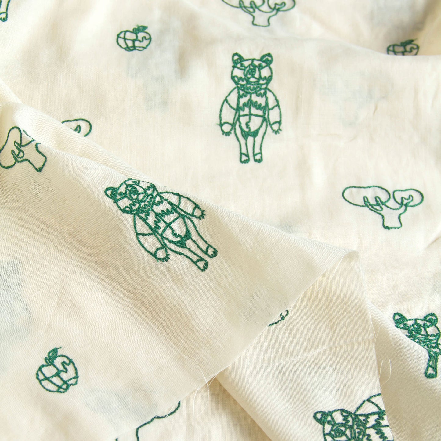 Japanese＋HAyU Double Gauze Cotton Fabric Bear Embroidery Vanilla by the Yard