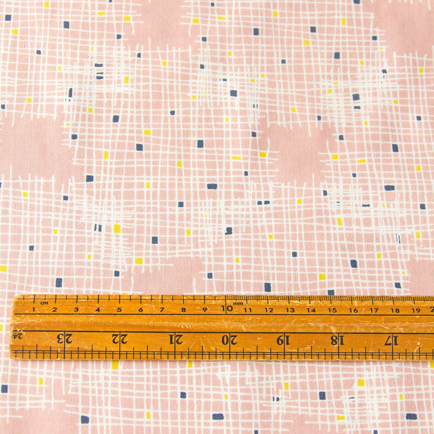 Tayutou Lightweight Cotton Linen Fabric Grid Geo Pink by the Yard