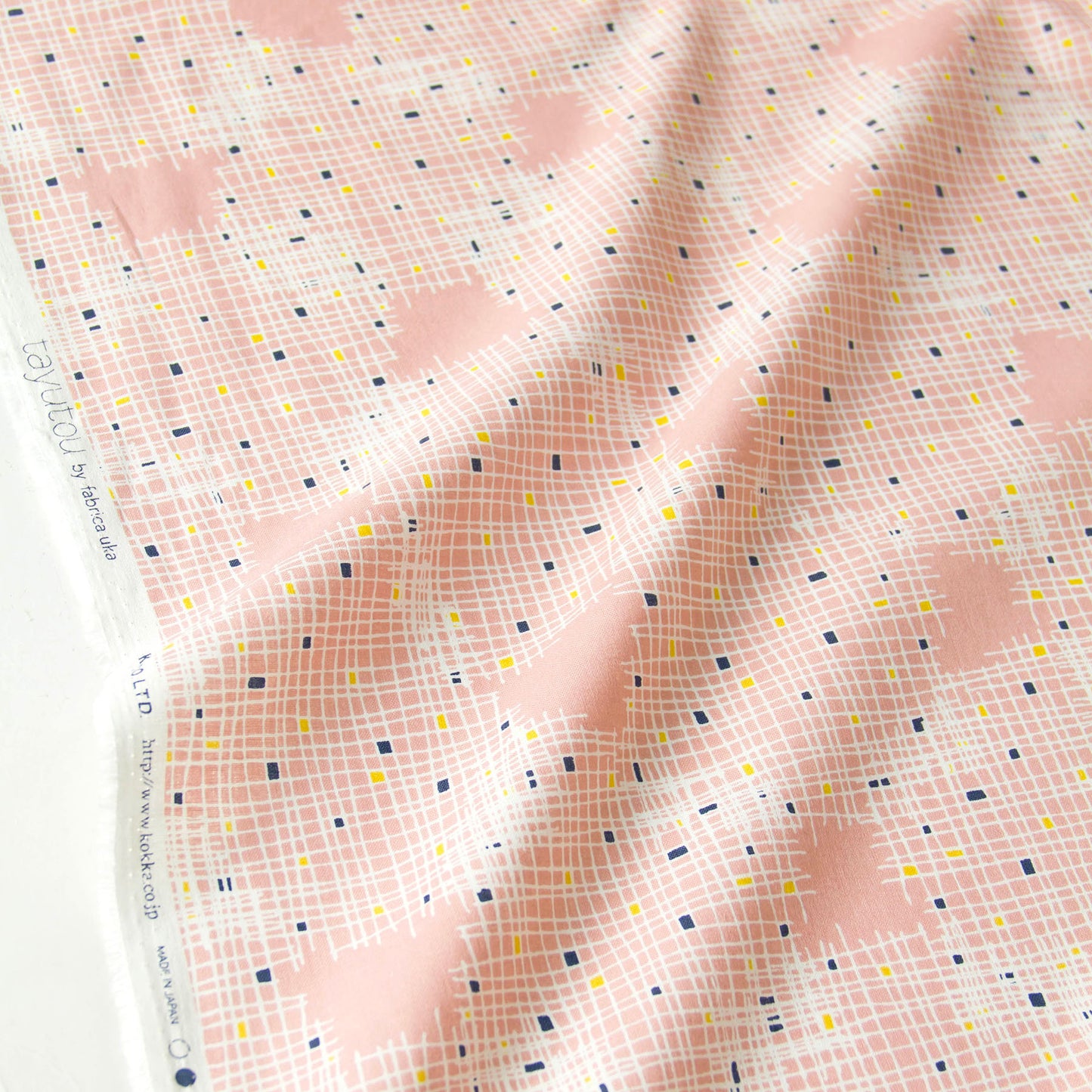 Tayutou Lightweight Cotton Linen Fabric Grid Geo Pink by the Yard